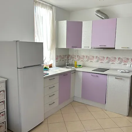 в риф 2 Apartment